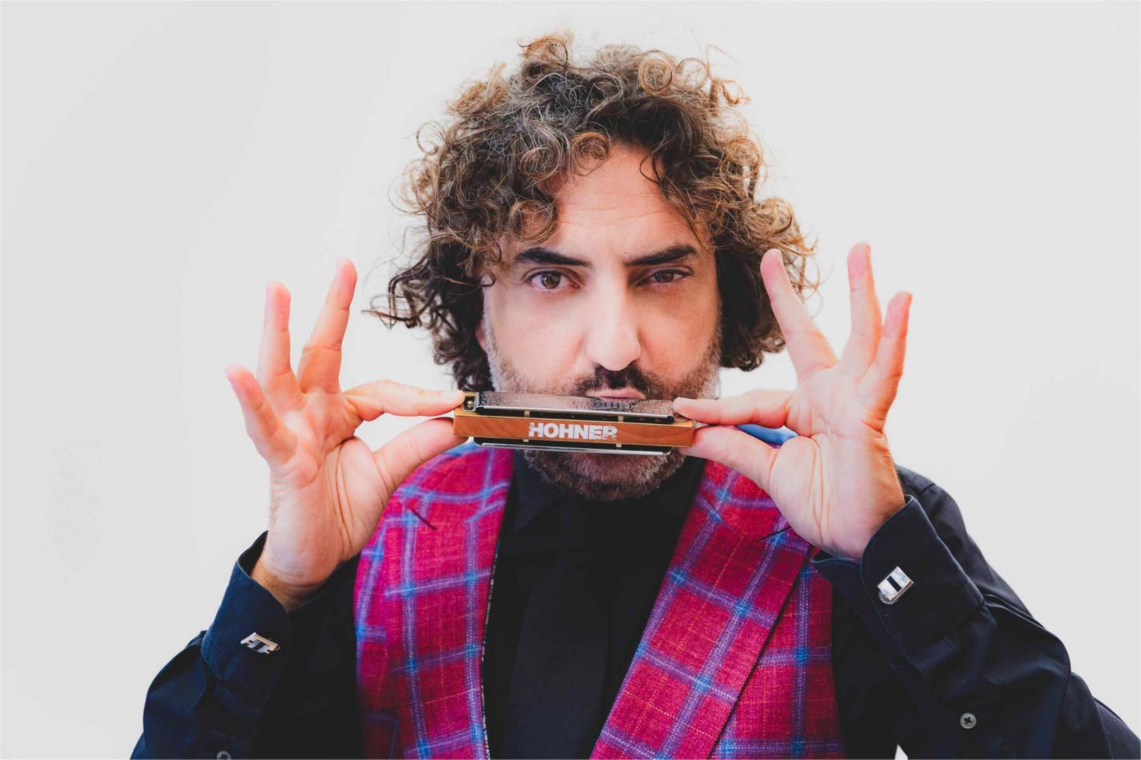 Logotipo de Antonio Serrano