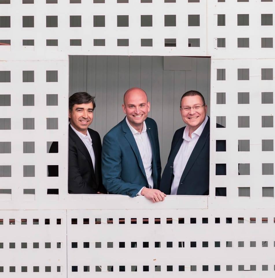 Logotipo de Trío Molbe: Jacobo Díaz, oboe; David Cuenca, trompa; Huberto González-Caballos, piano