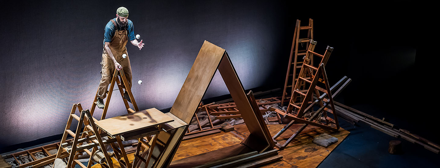 Un total de 77 funciones a cargo de 23 compañías configuran el circuito Circo a Escena 2025