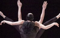La Compañía Nacional de Danza presenta sus últimas piezas en el Teatre Auditori de Sant Cugat.