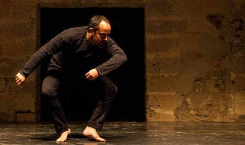 Roberto Olivan estrenará en el Mercat de les Flors su nuevo espectáculo “A place to bury strangers”