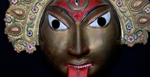 El Teatro Valle Inclán acoge una exposición de máscaras, títeres y ‘scrolls’ de la tradición oral en la India