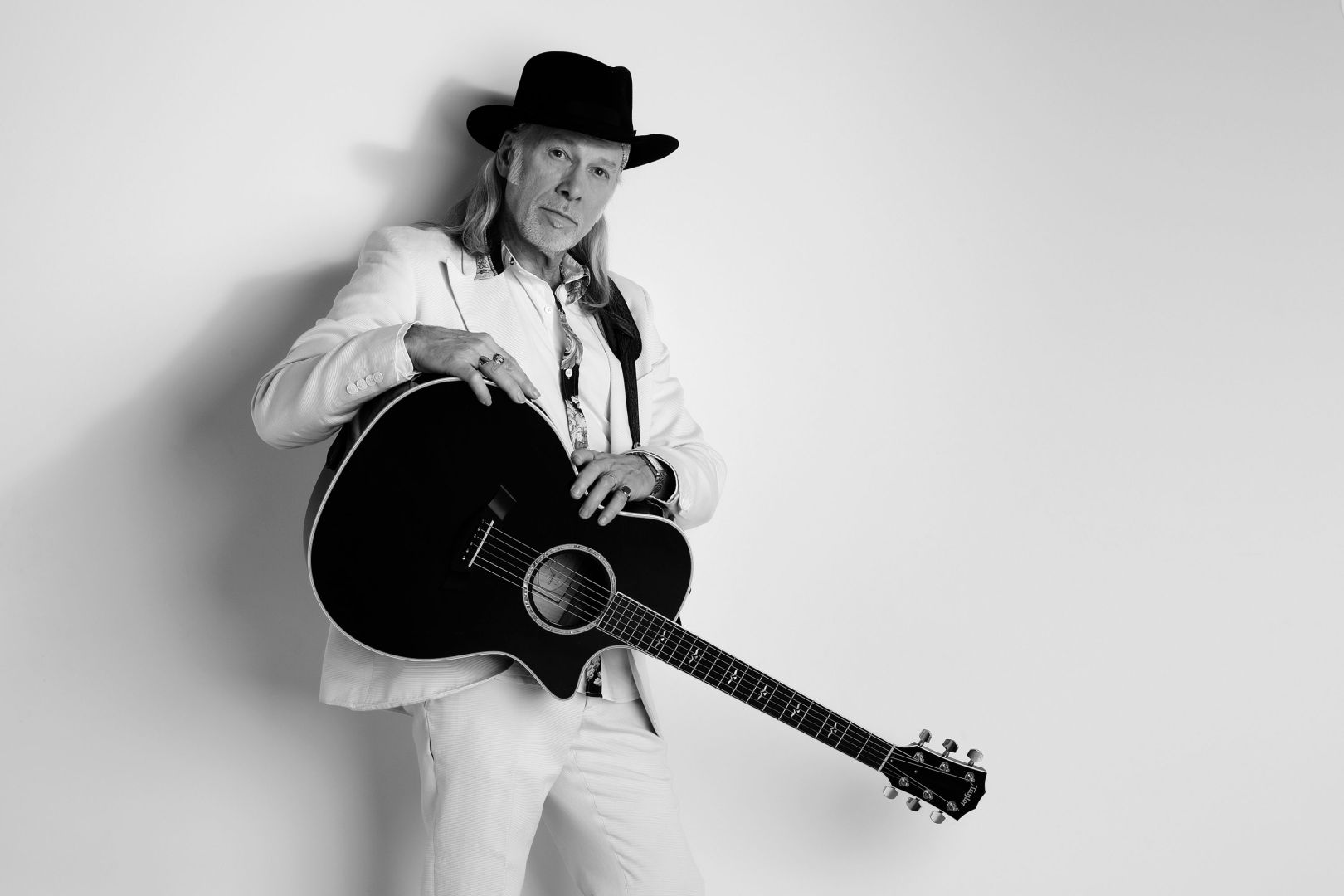 ELLIOTT MURPHY