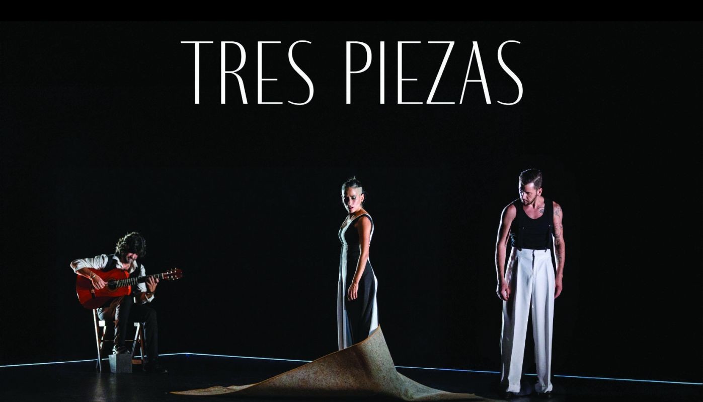 TRES PIEZAS