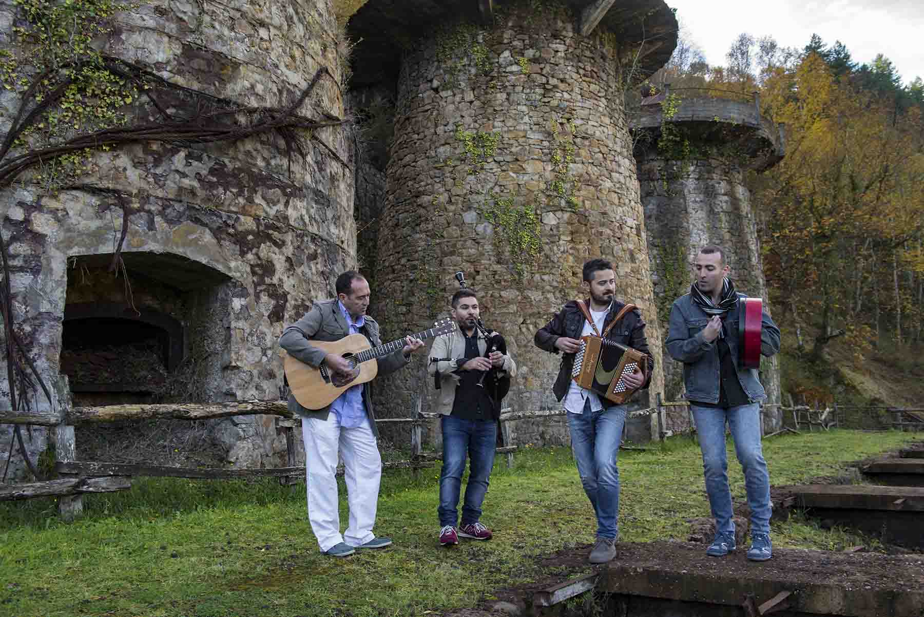 BRIGANTHYA - DESTINO NUEVOS AIRES