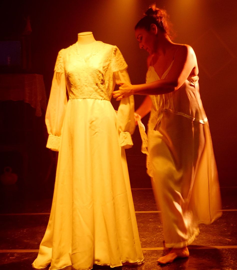 CASA-MIENTO (Bodas sin sangre)