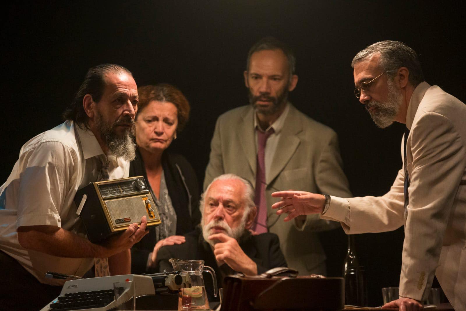 SIETE HOMBRES BUENOS 