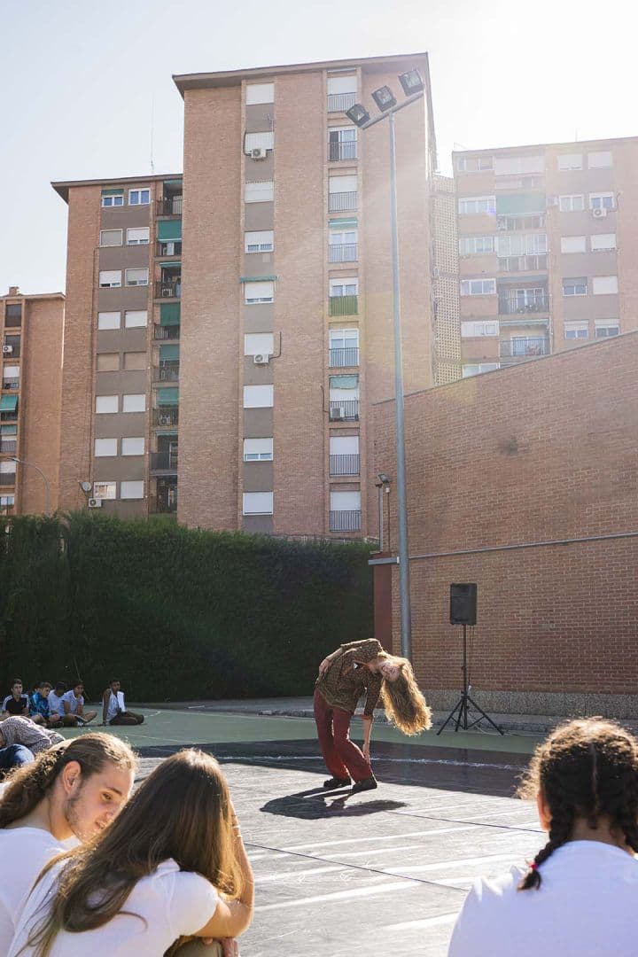 En Tierra de Nadie (20')