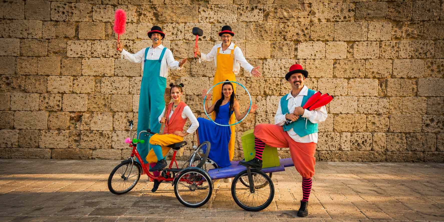 A la Lluna al carrer