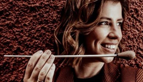 Irene Gómez-Calado, directora de orquesta