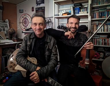 Justin Adams & Mauro Durante en concierto presentando su disco 