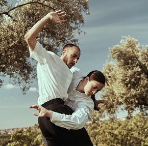 Bailaban las perolas