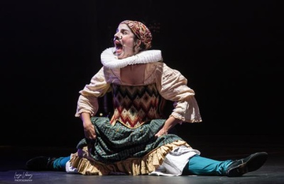 Farra Cia Lucas Escobedo