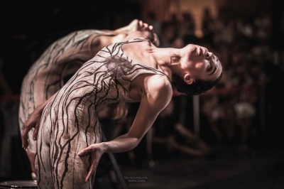 «Elipse», de Cía. Danza Vinculados y LamatDance Company. Fotografía de Andrés Castillo.