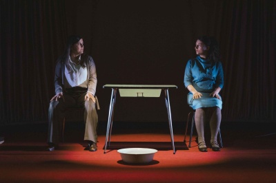 Ernaux y Duchesne en un momento de El acontecimiento