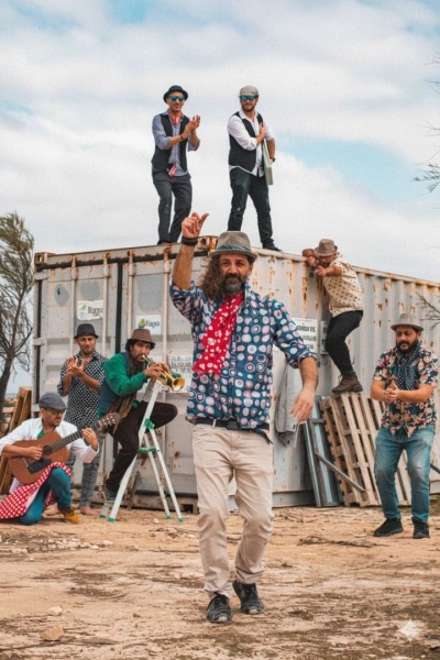 Los Vivos - Veviendo el Momento