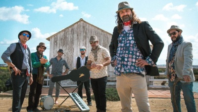 Los Vivos - Veviendo el Momento