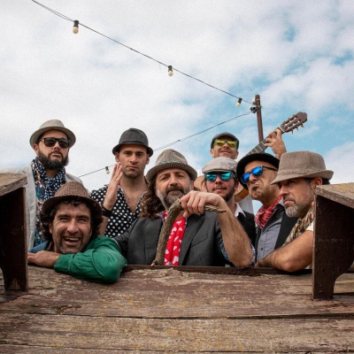 Los Vivos - Veviendo el Momento