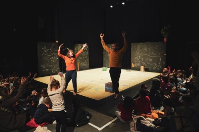 POURQUOI UN ARBRE EST UNE POULE?_2